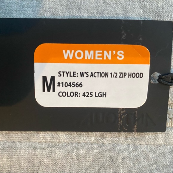 NEW Women’s Medium Detroit Lyons Half Zip Pullover Hoodie - Picture 3 of 3